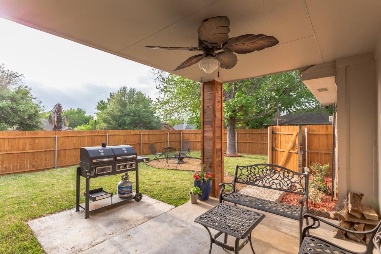 Cozy And Comfortable - Your Home Away From Home! Dallas Kültér fotó