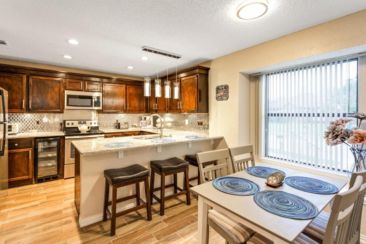 Cozy And Comfortable - Your Home Away From Home! Dallas Kültér fotó