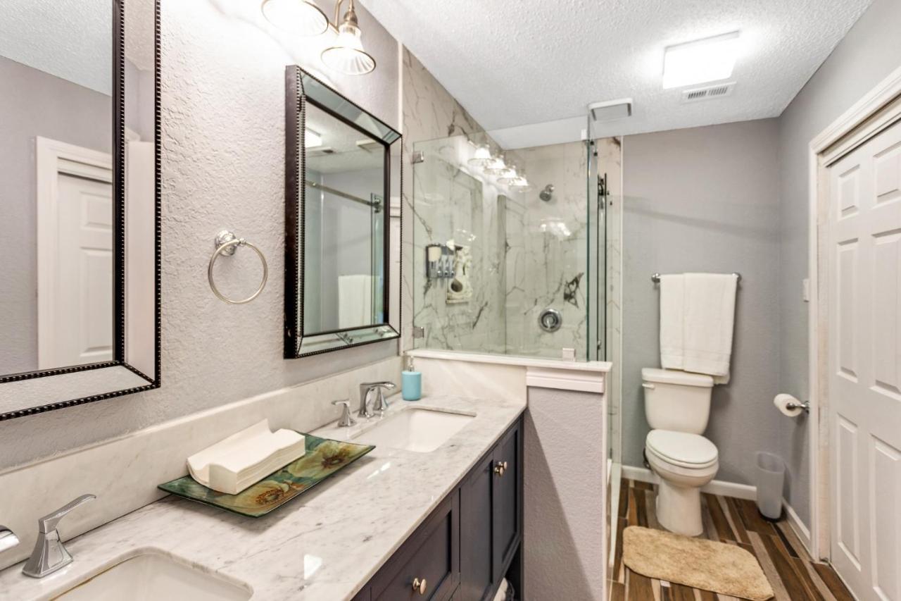 Cozy And Comfortable - Your Home Away From Home! Dallas Kültér fotó