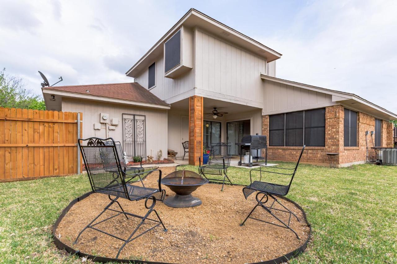 Cozy And Comfortable - Your Home Away From Home! Dallas Kültér fotó